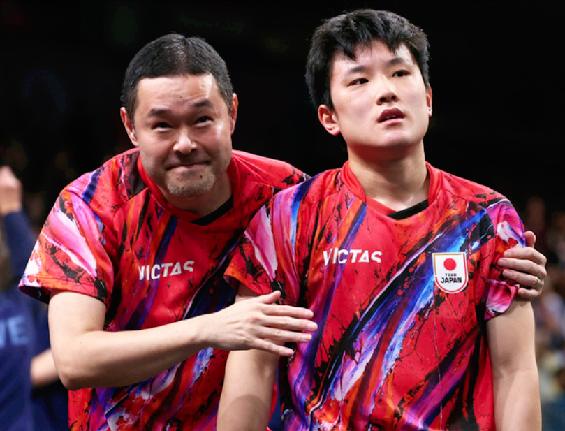 法国队完胜德国队,张本智和扛起全队 法国队完胜德国队,张本智和扛起全队