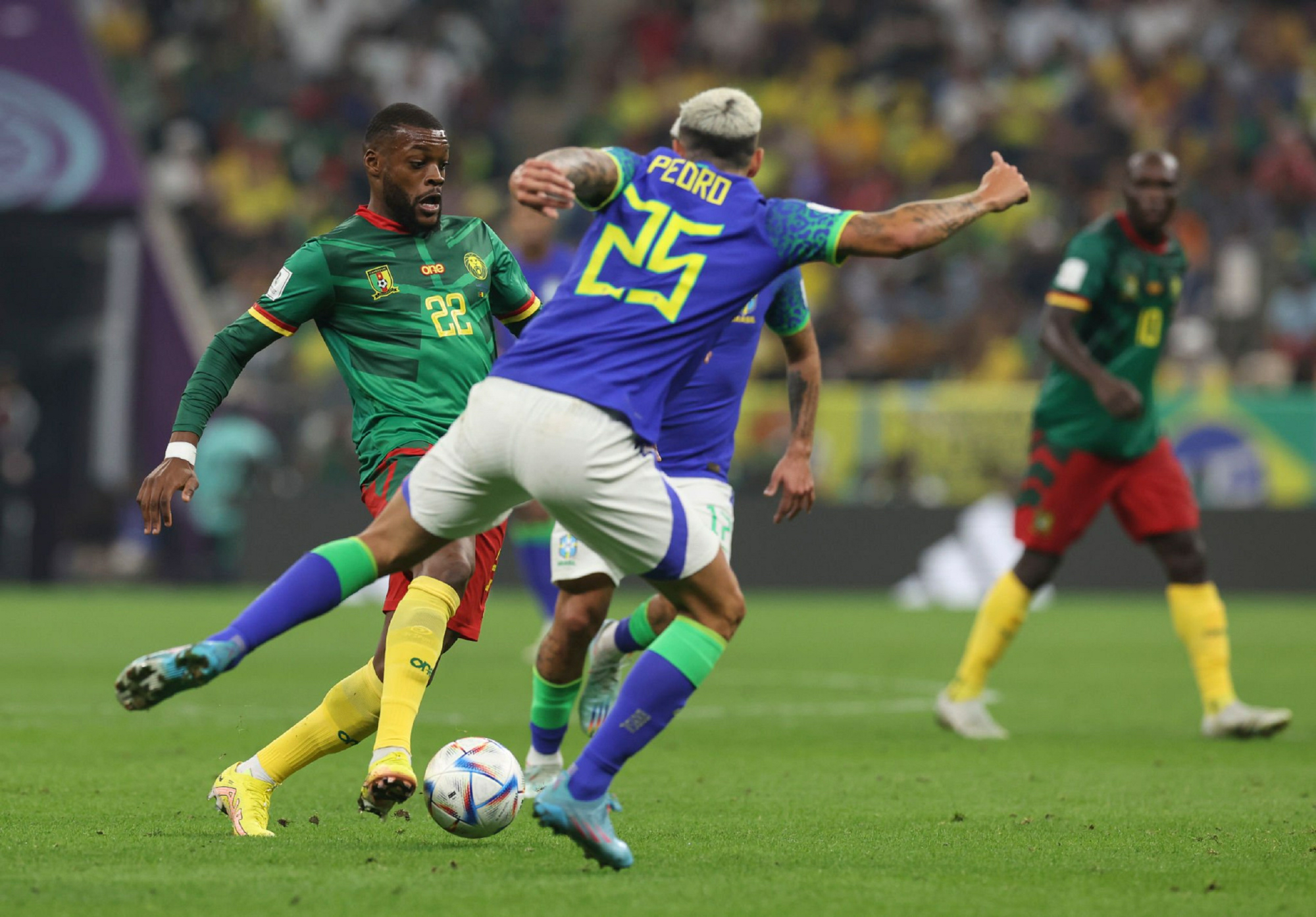 那不勒斯力克希腊，马丁内利统治全场