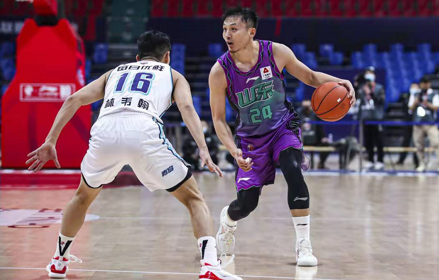 山东队翻盘浙江队，克莱惊艳四座