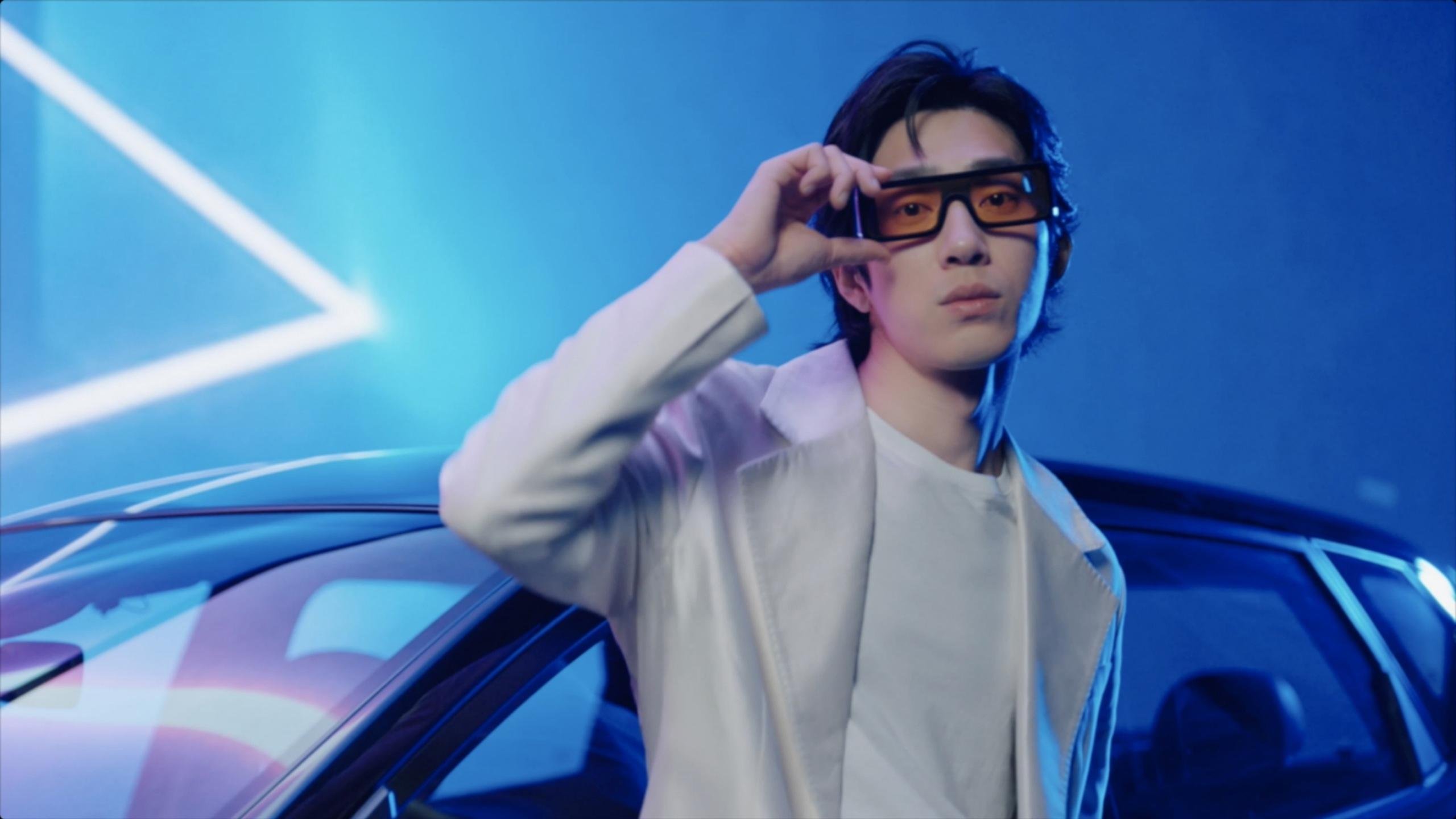 当乒乓王子降临绿茵场，许昕用魔幻弧线重写足球法则