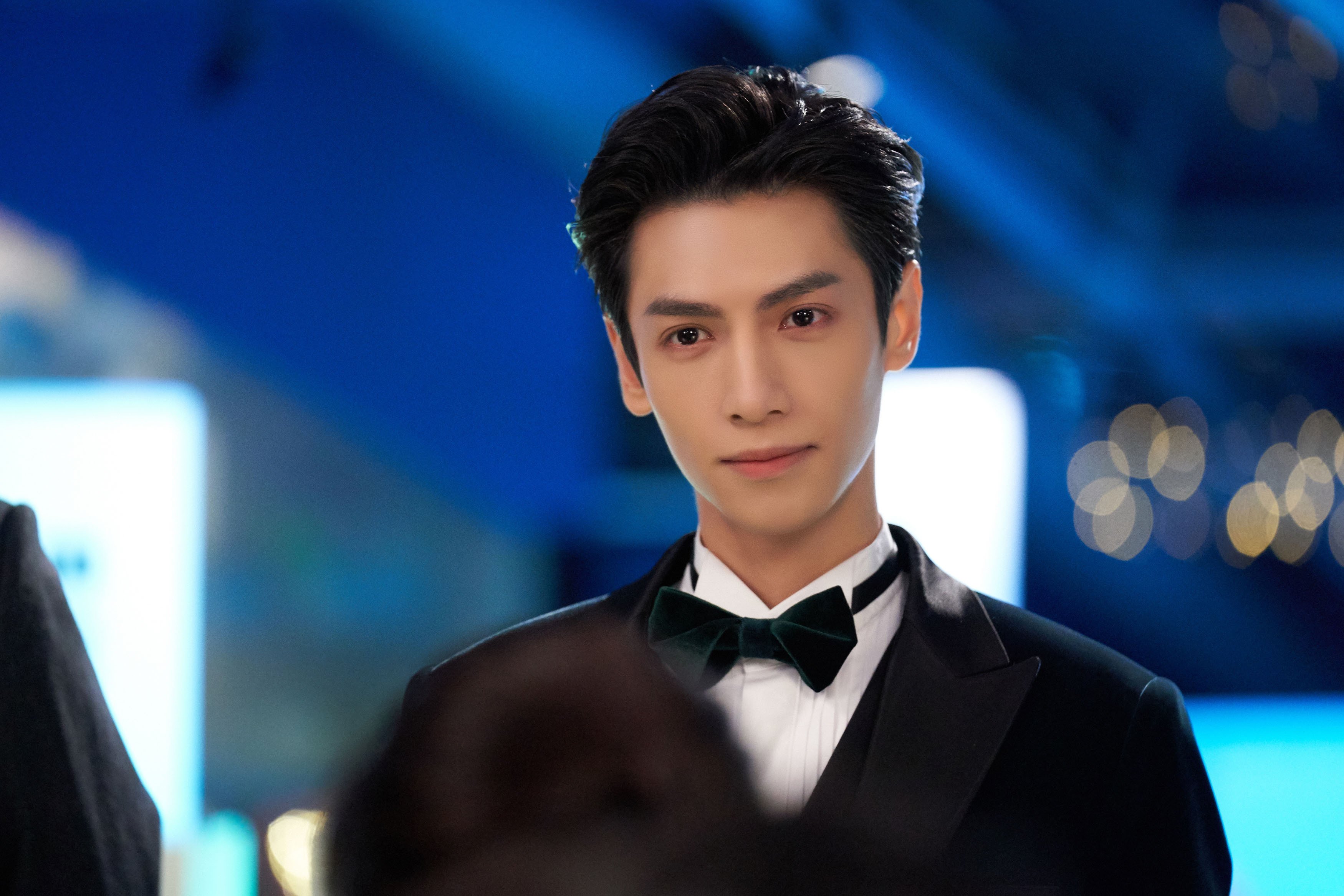 团队之光，个人之巅，西西帕斯率队赢得一场非典型ATP总决赛胜利