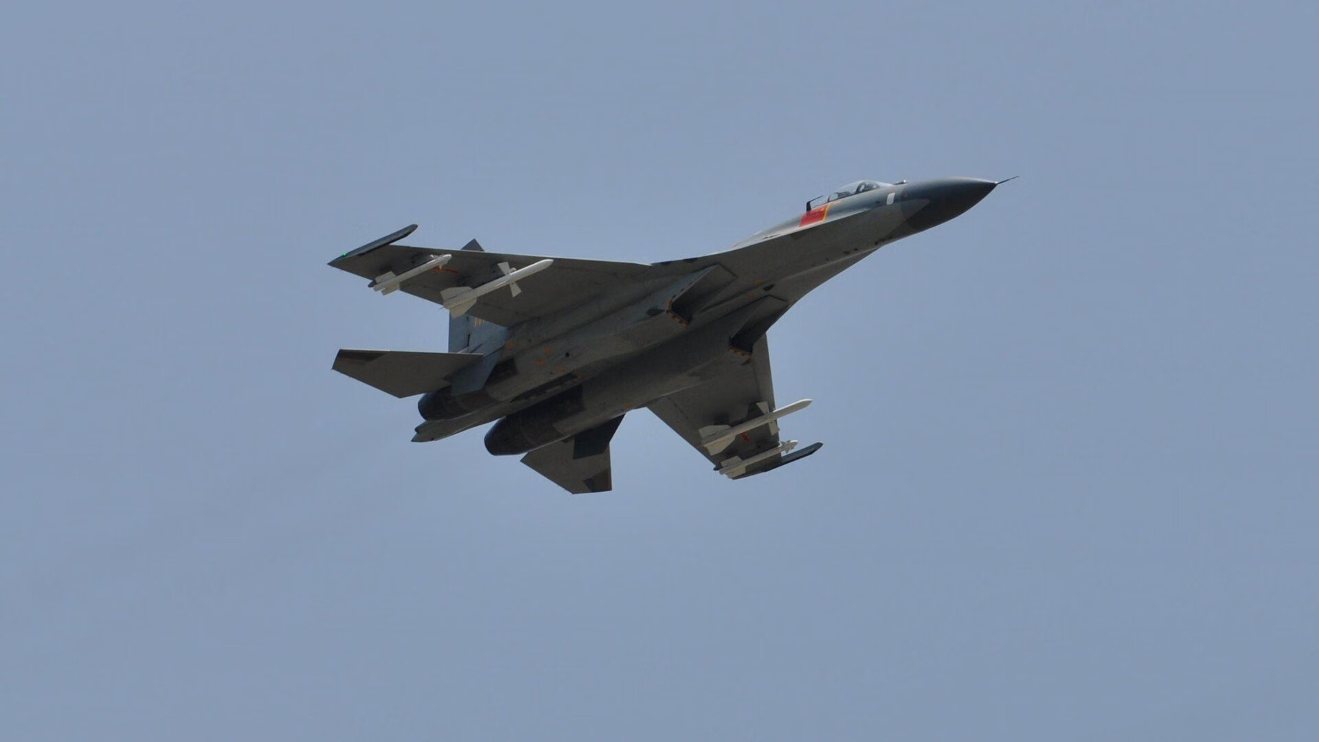 草地终局对决，辛纳穿越时空的绝杀，温网与澳网的荣耀天平在此倾斜