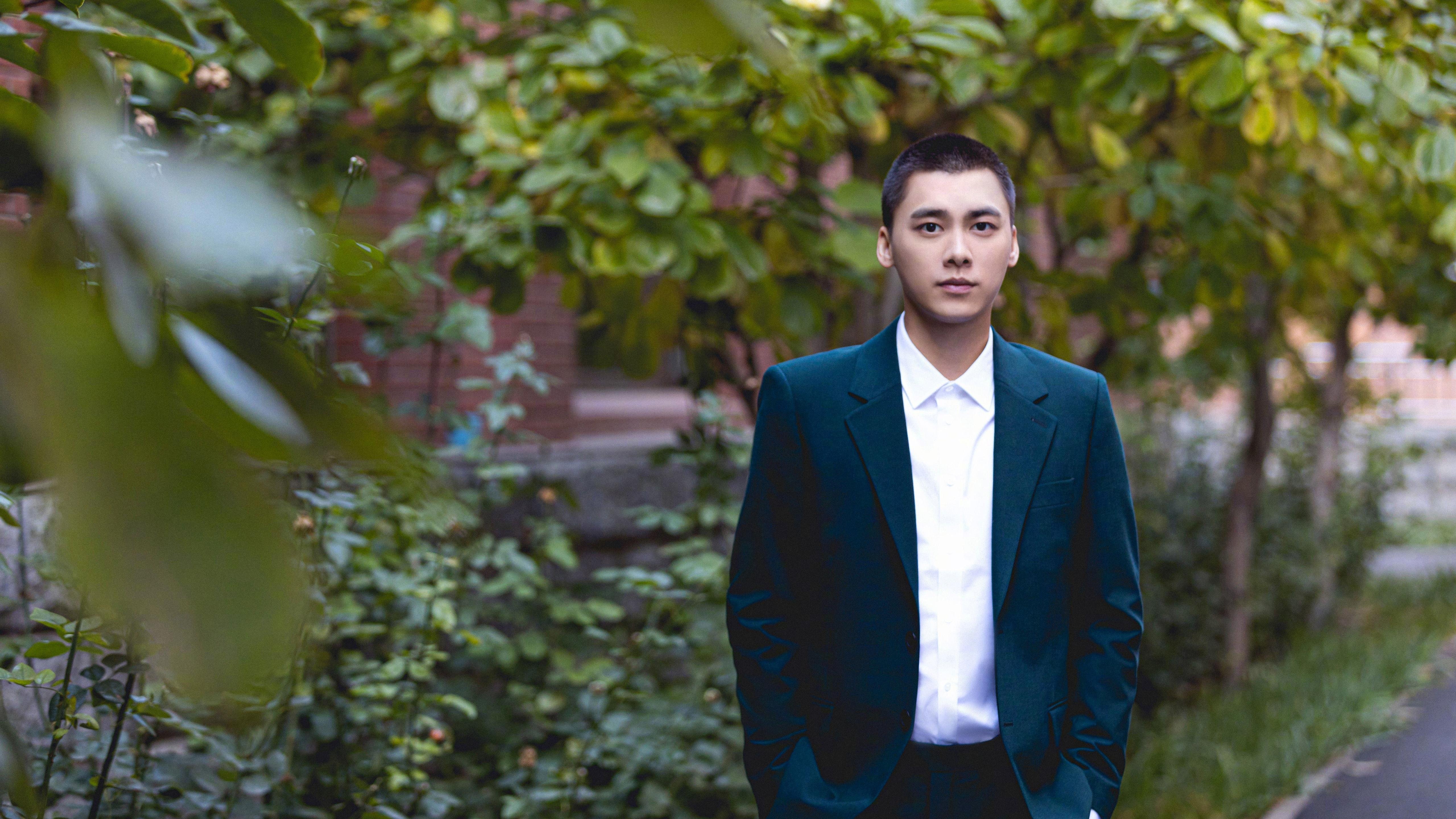 金玟哉一锤定音!紫百合防线锁死C罗,假想巅峰对决颠覆认知